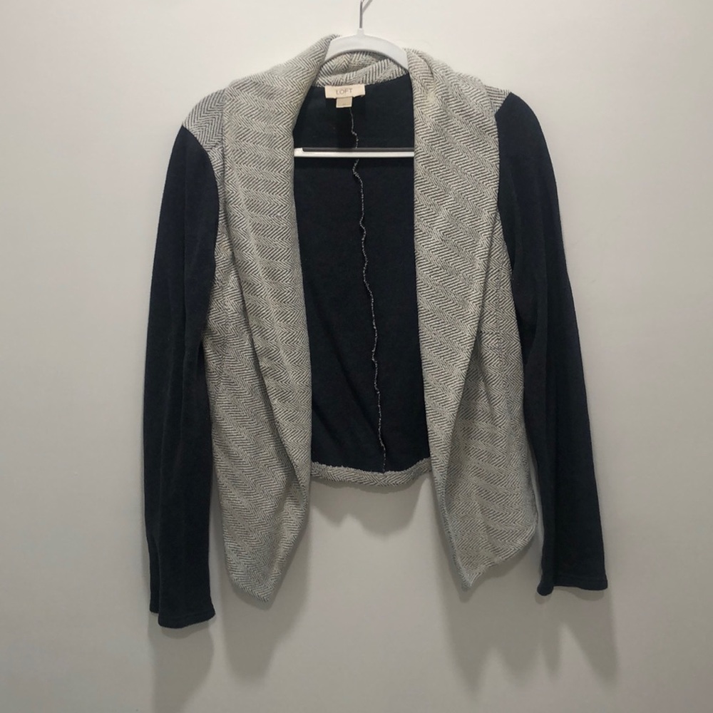 LOFT gray and white sweater